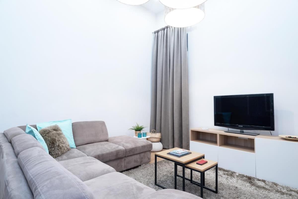 Super Central Apartment With A/C Budapest Bagian luar foto